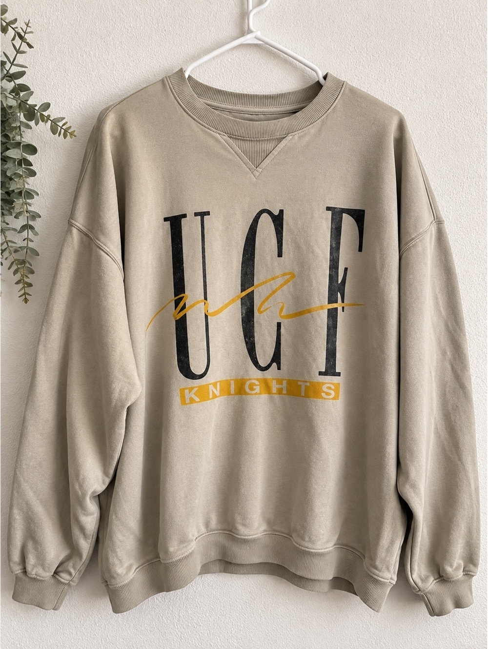 UCF Knights Oversized Graphic Sweatshirt